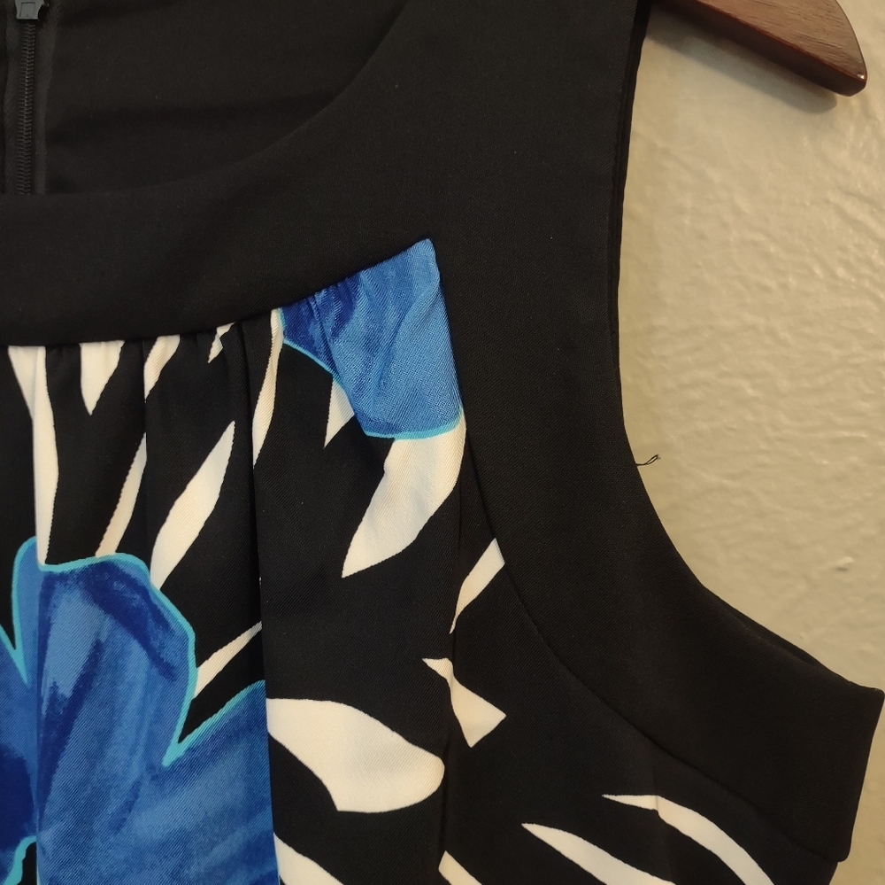 AGB Dress Black & White Blue Floral Sheath Dress Size 12 - Picture 7 of 15